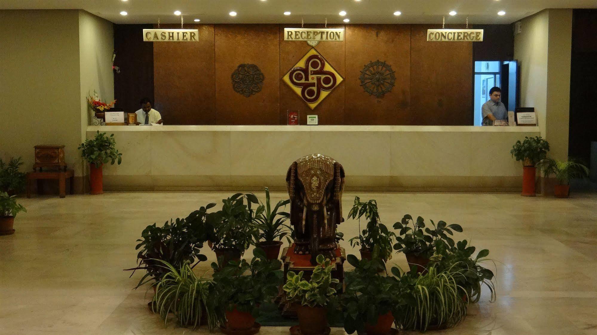 Hotel Paradise - Mysore Dasaprakash Group 외부 사진